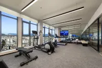 Baoshan Longyang District Hengbang Building Atour Hotel