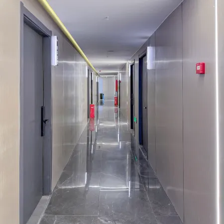 Star North Esports Hotel