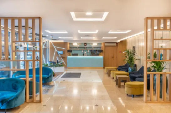 美多斯酒店 鄰近安德拉什大街的酒店