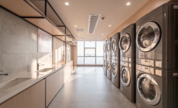 Venus Royal Hotel (Foshan Kuiqi Road Subway Station Creative Industrial Park)