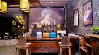 Pineapple Hotel Hotels in Linshu