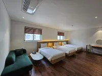 STAY THE GONGDAN HOTEL โรงแรมในคูมิ-ชี