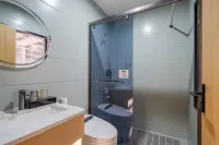 Yuelong Bay Business Hotel (Changzhou Wujin Wuyue Plaza) - románticos
