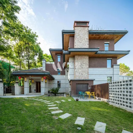 Qingchengshan Wushu Villa