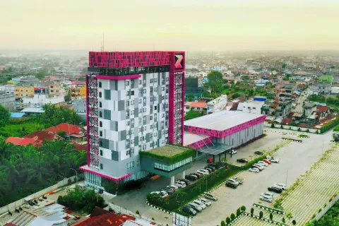 The Zuri Dumai