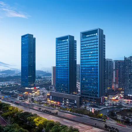 Moxi Hotel (Guiyang Guanshanhu North High-speed Rail Station Branch) Отели рядом с достопримечательностью «Парк Киялинг»