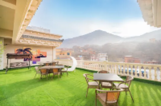 巴塘瑪亞ホテル