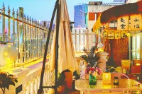 Yashiqi Terrace Garden International Youth Hostel (Wuhan Wusheng Road Subway Station CapitaMall)