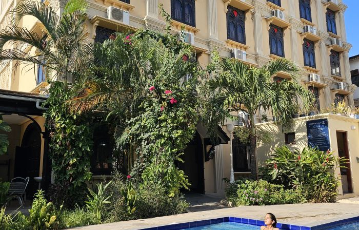 Golden Tulip Stone town Boutique