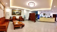 Lingchuan Baiyuan Flower Hotel