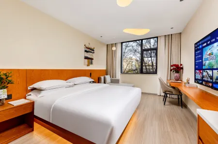 Bonahuishe Chain Hotel (Lufeng South Railway Station Jinshan Ancient Town Branch)