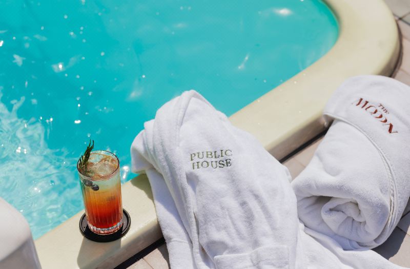 Public House Hotel Bangkok, a Member of Design Hotels photo 2