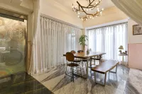 February Hotel Gimhae