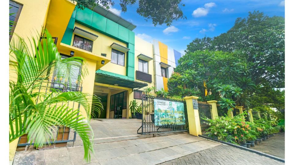 Hotel O Tebet Near Tebet Station Formerly Sabda Guest House