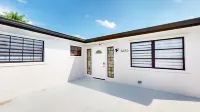 Casa Lucia 5 Bedroom Home with Pool Near Hard Rock Casino Hotels near 7-Eleven