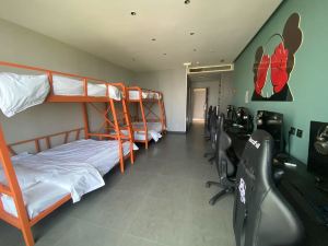 石河子暴走熊電競酒店