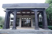 Heqi Kunlun Forest Homestay
