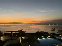 Modern Boutique Seaview Sunset 1BR with 2 Infinity Pools Next to Okada Airports MOA - 오션뷰