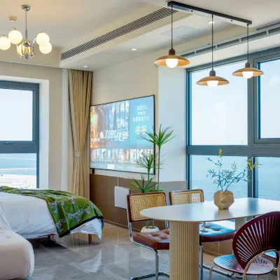 海眠•小築|HighSeaViewApartmen設計民宿(大連東港威尼斯水城店) 大連海昌東方水城附近的飯店