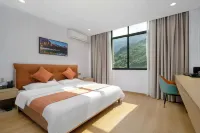 Guxin Hotel (Zhonglu Village)