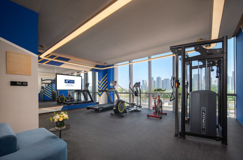 Holiday Inn Express Qingdao City Balcony by IHG photo 2