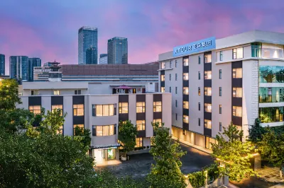 Kunming Dianchi Road South Asia Style First City Qingju Hotel Qingju Hotel Hotels in Kunming