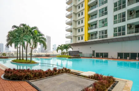 Olympia City Hotel by Dara Отели рядом с достопримечательностью «Статуя короля отца Нородома Сиханука»