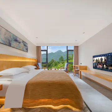 Rans Insan (Libo Xiaoqikong East Gate)