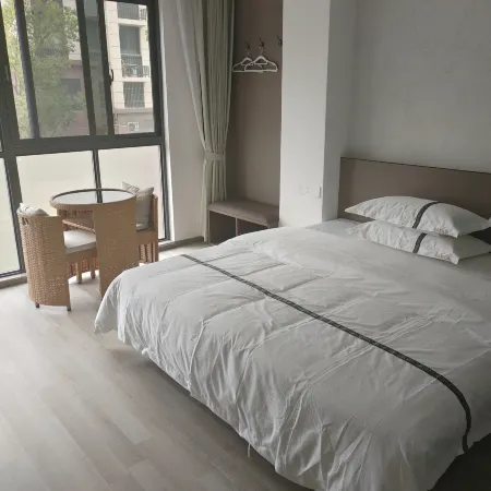 Banshanhai Homestay (Chizhou No. 8 High School)
