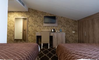 Gallery Inn old Tbilisi