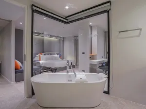 Maybis Hotel