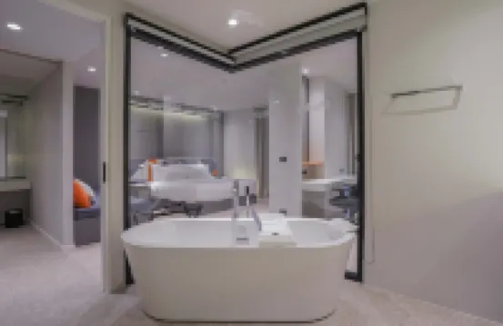 โรงแรมเมบิส
