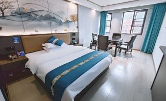 FengJie BAIHAO HOTEL