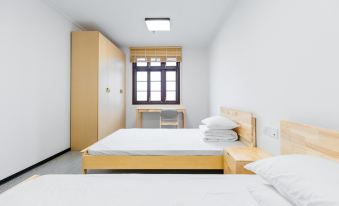 Urban International Youth Hostel