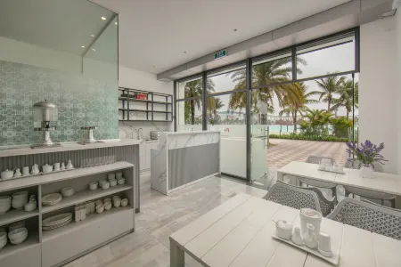 PCA Hotel 2 - Vinhomes Ocean Park Отели в г. TT. Nhu Quynh