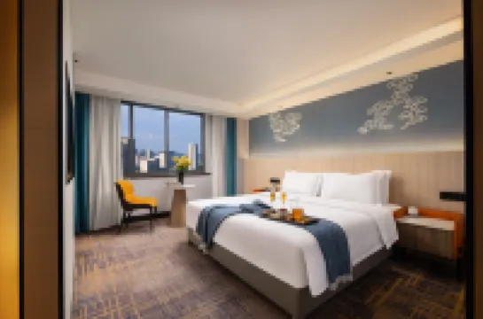 Jinhai International Hotel (Yueyang Tower Pedestrian Street)