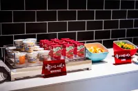 Ibis Hotel (Golmud Kunlun Guangchang Mingzhu Shopping Center)