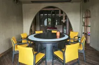 Zhuyuan Fort Homestay (Lion Pass Scenic Area Branch)