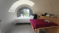 mao ming kang hai capsule hotel