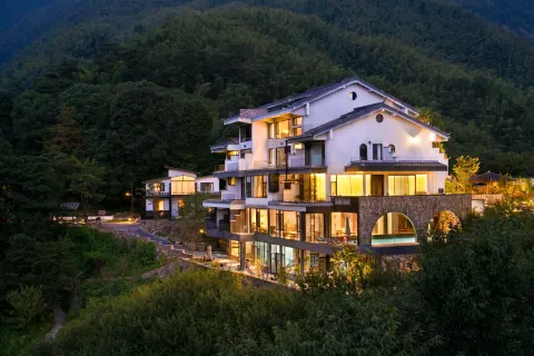 HANDEL RETREAT