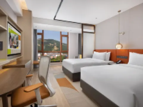 興城希爾頓惠庭酒店 鄰近華聯商廈（釣魚台西路店）的酒店