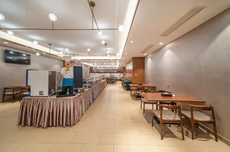 Guangzhou Cashi International Hotel Отели рядом с достопримечательностью «Huashang College of Guangdong University of Business Studies»