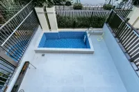 Yunlaihai Villa (Shanwei Poly Jinding Bay) - Rooftop Pools