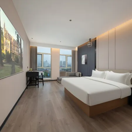 LAVISH HOTEL