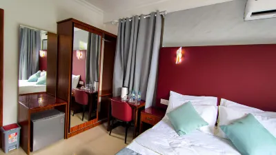 Terminal 27 Hotels near Hukuru Miskiy