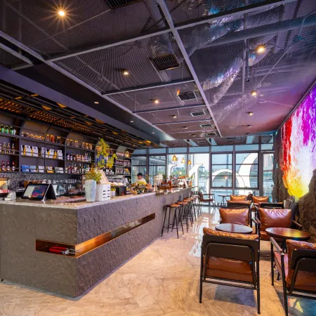 Floral Hotel·Moonlit Lake Hotel(Wuxi East Station Store)