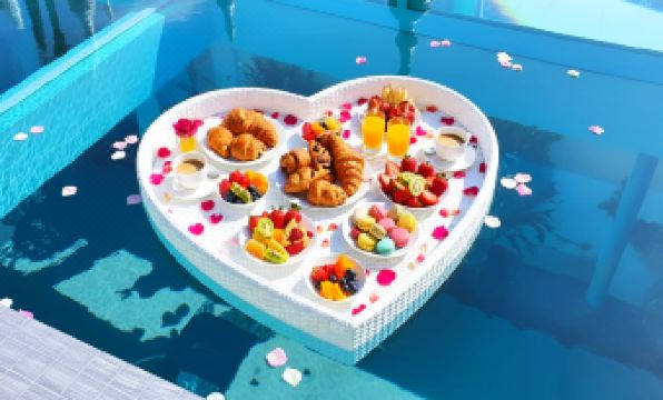 STARLAND Luxury Pool Villa Pattaya Walking Street