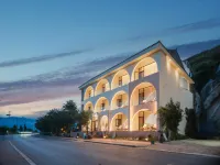 Yujianhai · Oceanfront First-Row Seaview Smart Vacation Boutique Inn (Shuanglang Erhai Branch) Hotel in zona Luwo Mountain Relic Site