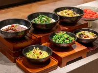 西安鐘樓回民街美侖飯店 人民大廈附近的飯店