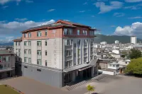 Lijiang Ancient Town Wanda Meihua Light & In Hotel Hotels in Lijiang